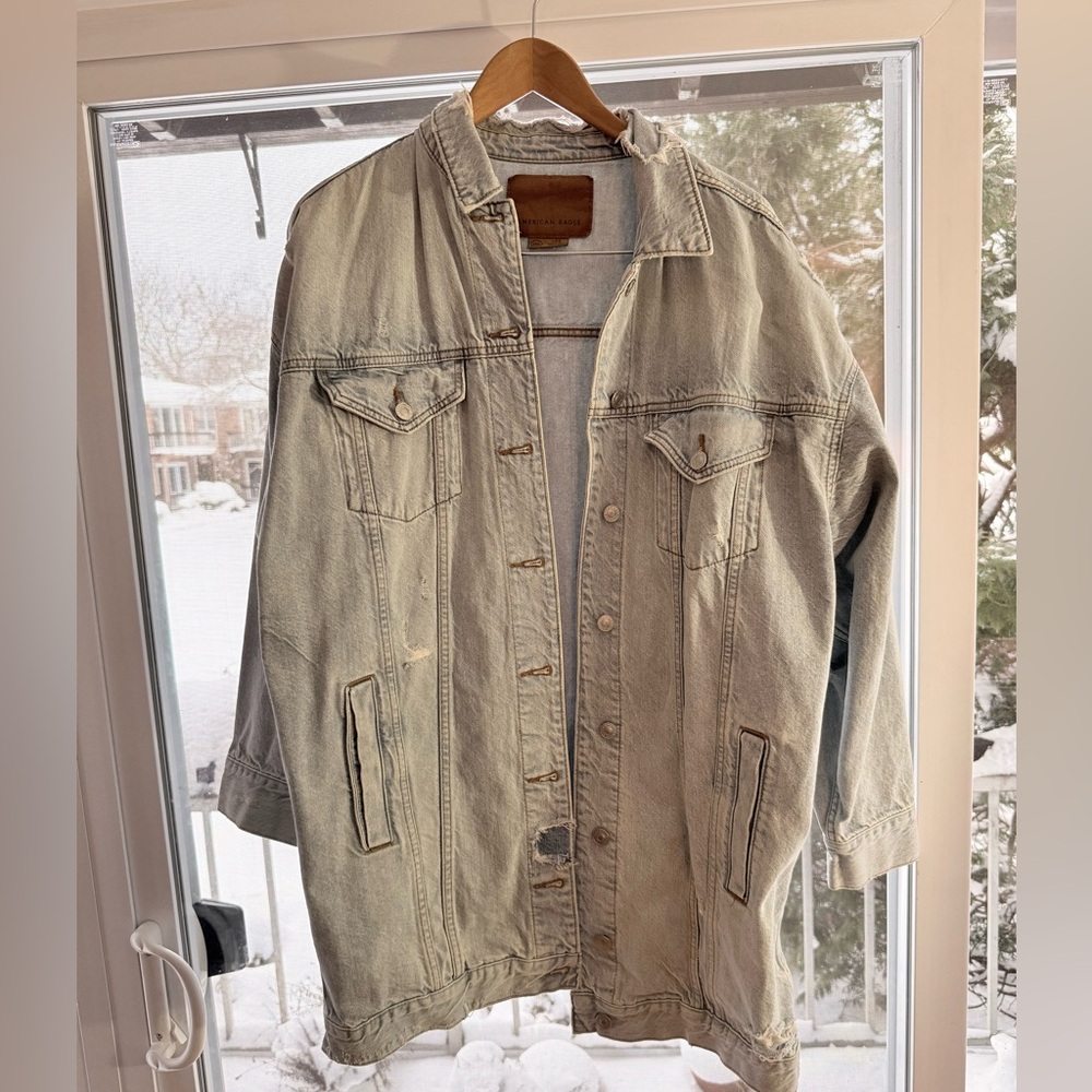 American Eagle Outfitters Light Blue Denim Jacket